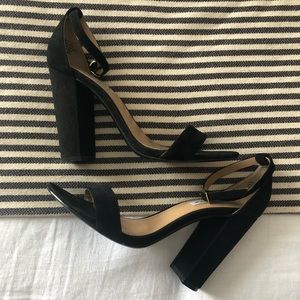 Steve Madden Carrson Black Heels